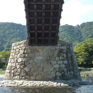 H2409095 H2409095